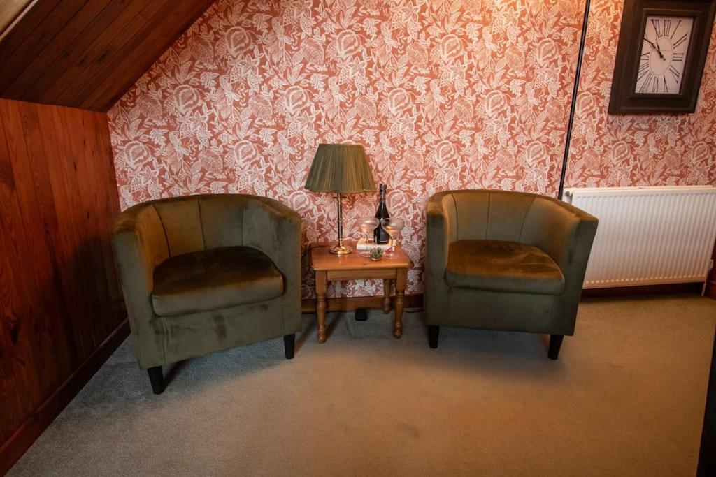 Villa The Wheelhouse At Hewish Mill Bittadon Esterno foto